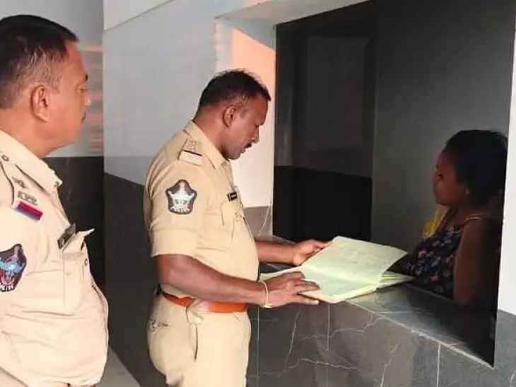 వేంపల్లె లాడ్జీల్లో పోలీసుల ఆకస్మిక తనిఖీ