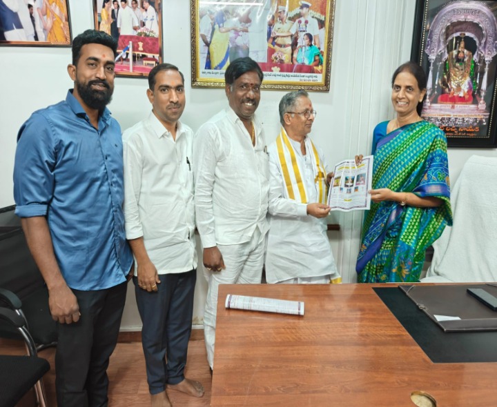 మాజీ మంత్రిని ఆహ్వానించిన గురు మందిరం వ్యవస్థాపకులు