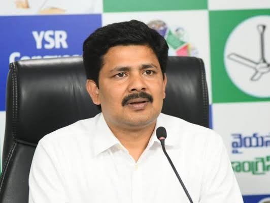 అక్రమ కేసులపై ఎంపీ గురుమూర్తి ఆగ్రహం
