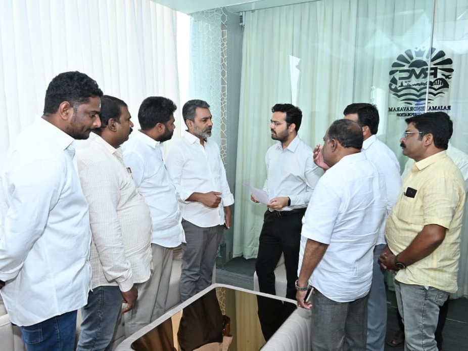 ‘ప్రజల అవసరాల మేరకు మౌలిక వసతులు కల్పించాలి’