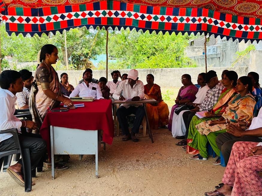 నల్లబెల్లిలో గ్రామసభ- అభివృద్ధి పనులపై చర్చ
