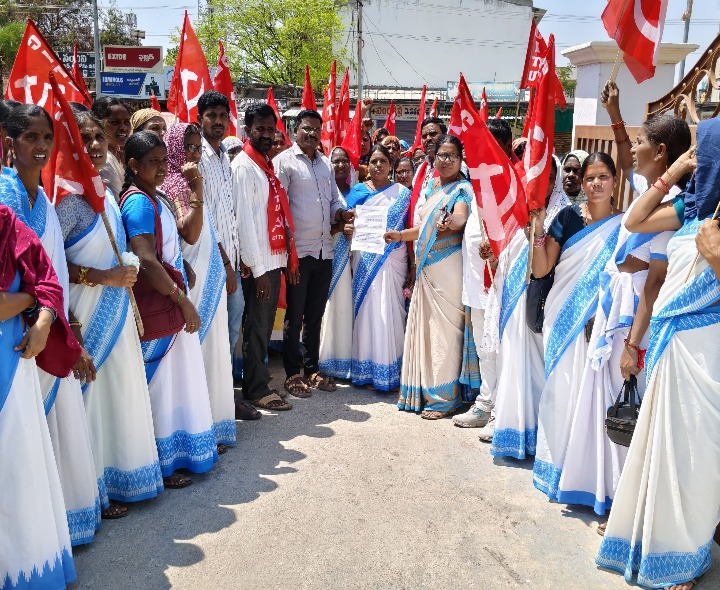 ఆశా వర్కర్ల కలెక్టరేట్ ముట్టడి