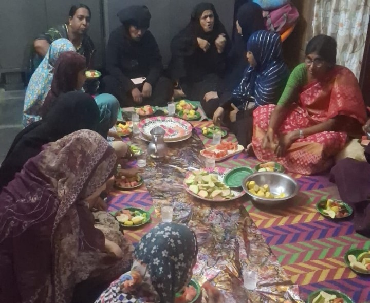 ముస్లిం సోదరీమణులకు ఇఫ్తార్ విందు