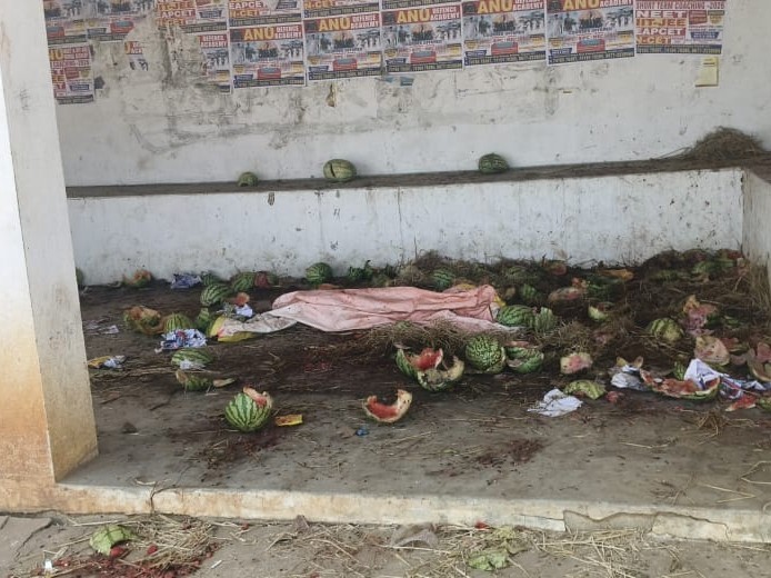 చిన్న పాండూరు బస్ షెల్టర్ దుస్థితి