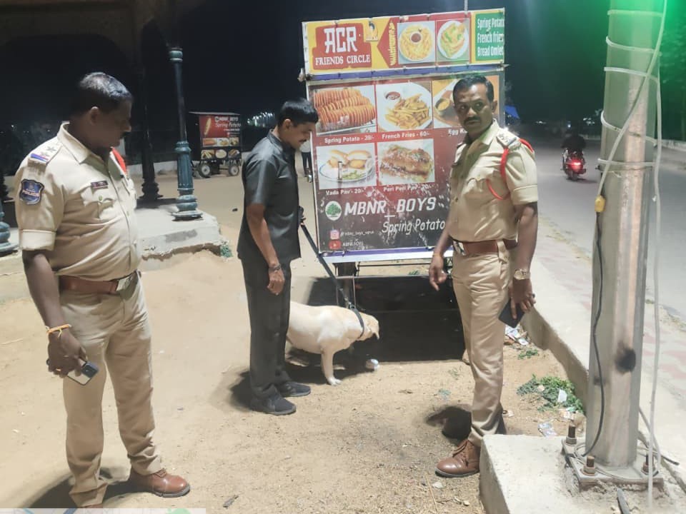 ‘అనుమానాస్పద వ్యక్తులు కనిపిస్తే ఫిర్యాదు చేయండి’