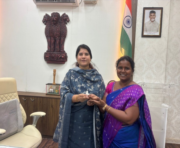 ఆళ్లగడ్డ మహిళా శిల్పికి కలెక్టర్ పిలుపు