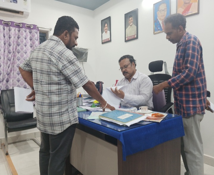 ఉపాధి నిధులతోనే గ్రామాల అభివృద్ధి: MPDO