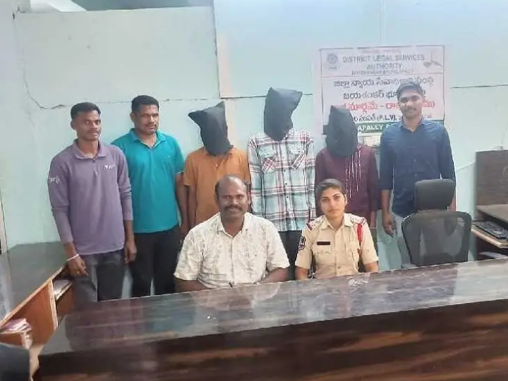 అక్రమంగా గంజాయి రవాణా.. ముగ్గురు అరెస్ట్