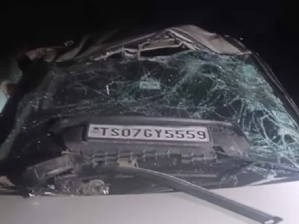 చండూరు సమీపంలో కారు ప్రమాదం