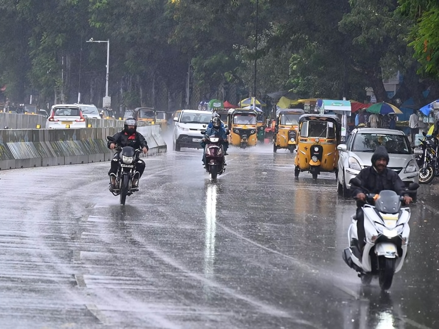 ALERT: మరో నాలుగు రోజులు వర్షాలు