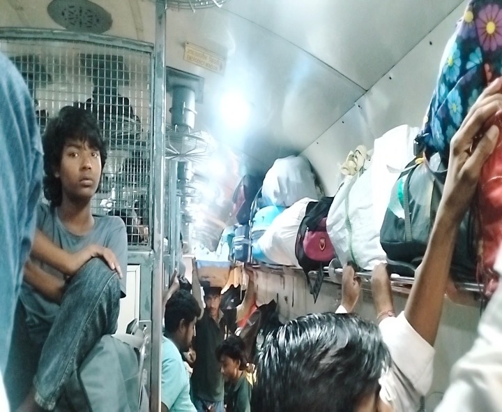 రైళ్లలో పెరుగుతున్న ఆక్యుఫెన్సీ రేషియో