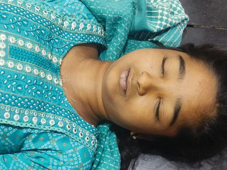 పదో తరగతి విద్యార్థిని బలవన్మరణం