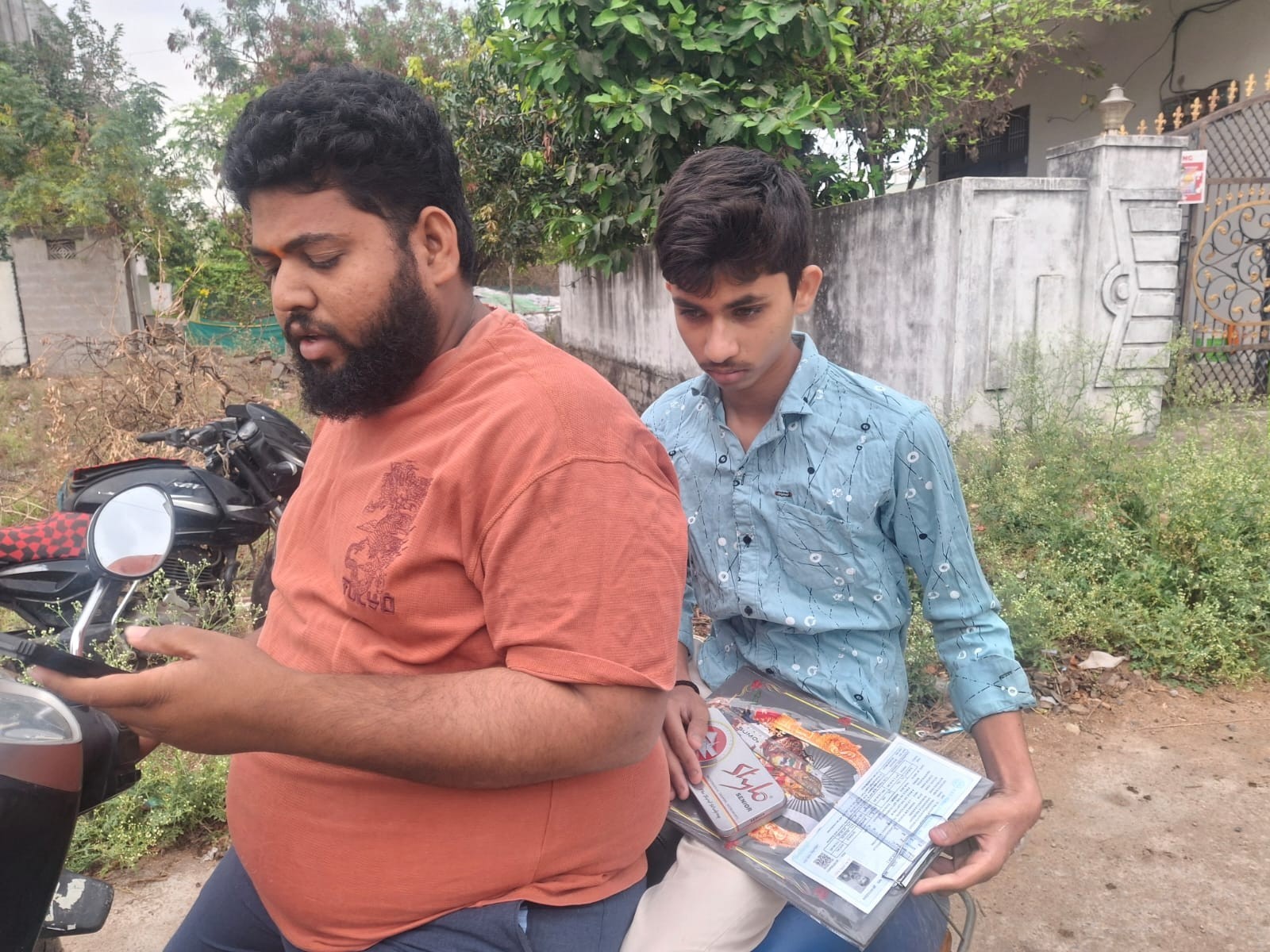 తండ్రి మరణించినా.. పరీక్షకు హాజరు..!