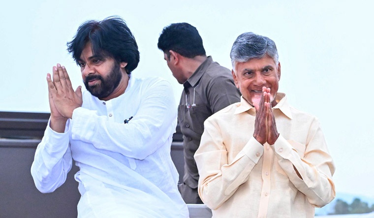‘దివ్యాంగ శక్తి’ పథకాన్ని ప్రారంభించిన సీఎం, డిప్యూటీ సీఎం