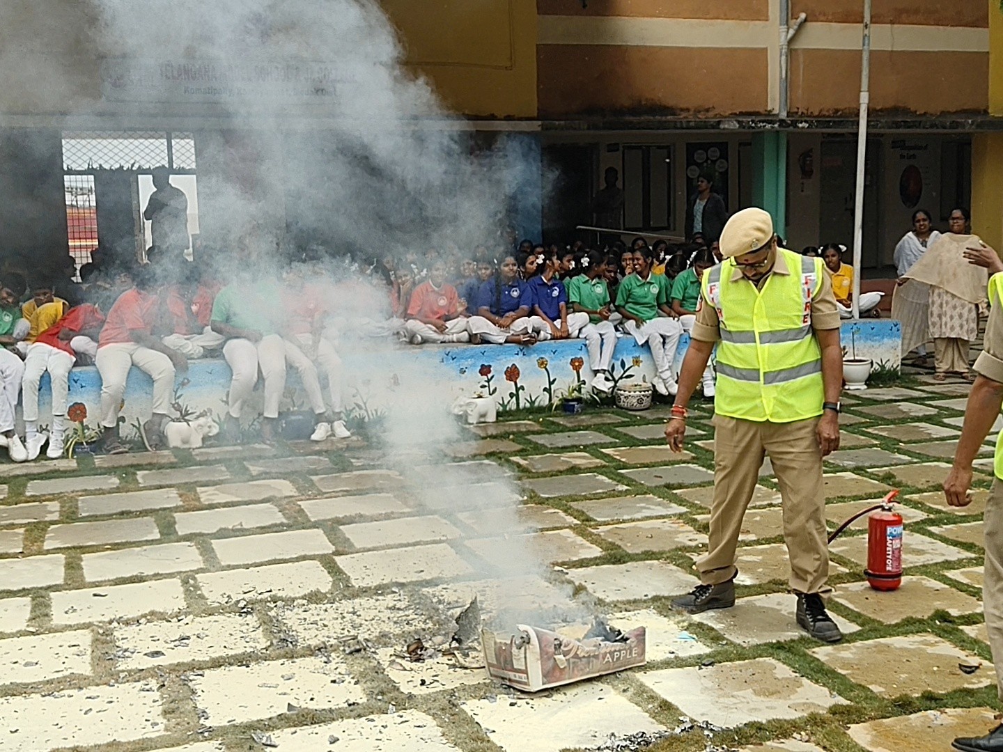 ‘అగ్ని ప్రమాదాల నివారణ అందరి బాధ్యత’