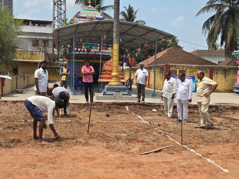 ‘గోపాల స్వామి వారి రాజగోపురం నిర్మాణానికి మార్కింగ్’
