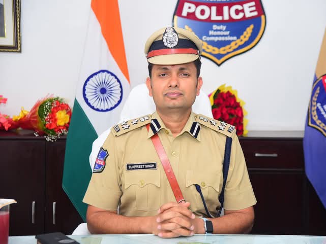 రానున్న భారీ వర్షం.. వాహనాదారులకు CP హెచ్చరిక..!