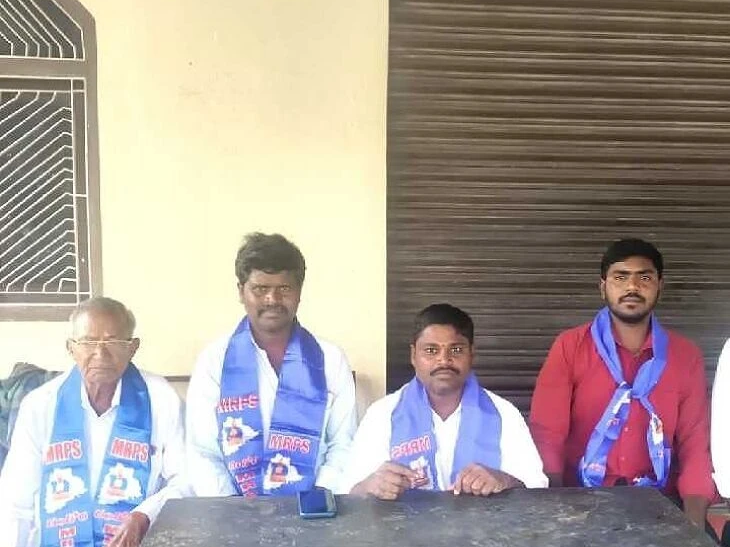 సీఎం పర్యటనను అడ్డుకుంటాం: MRPS