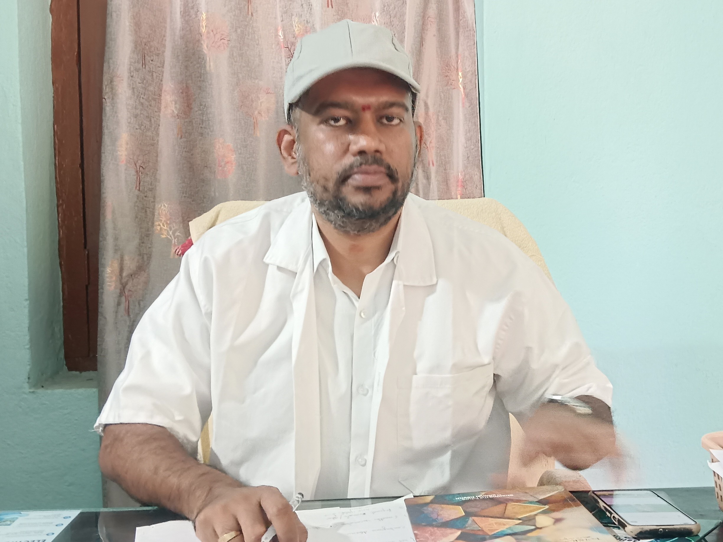 ‘పశువులకు వ్యాధి సోకకుండా టీకాలు వేయించాలి’