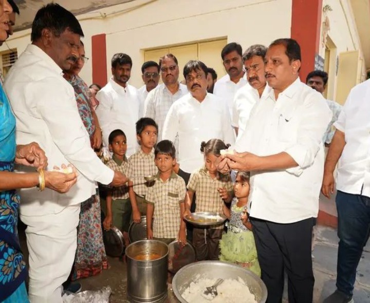 మధ్యాహ్న భోజనం సరిగా లేకపోతే ఏజెన్సీల మార్పు: MLA