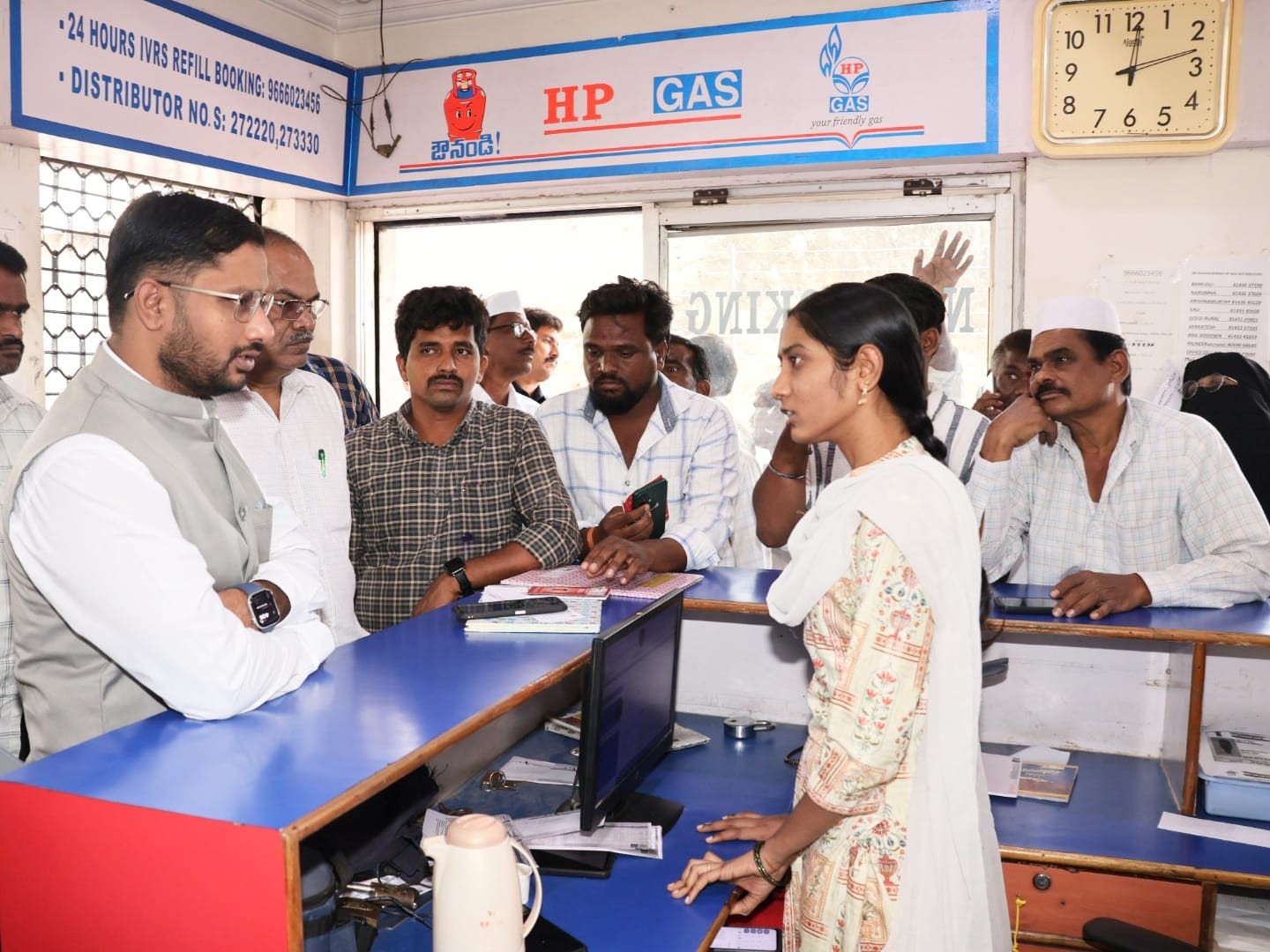 గ్యాస్ బుకింగ్‌పై కలెక్టర్ కీలక ఆదేశాలు