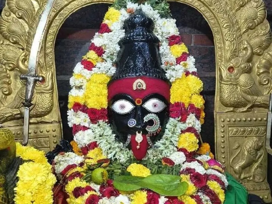 అమావాస్య పూజలు అందుకున్న విరుపాక్షి మారమ్మ