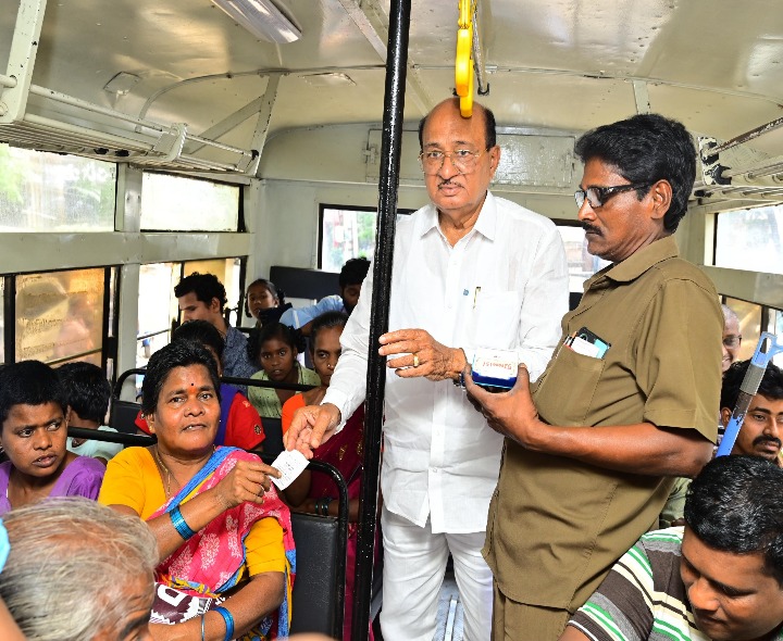 దివ్యాంగులు అన్ని రంగాల్లో రాణించాలి: ఎమ్మెల్యే