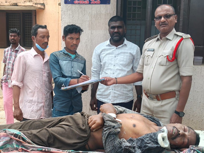 ప్రమాదంలో పశ్చిమ బెంగాల్ కూలి మృతి