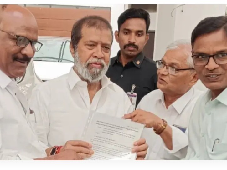 వైద్య ఆరోగ్య శాఖ మంత్రికి వినతి పత్రం..!