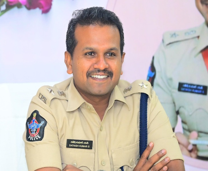 వేడుకలు ప్రశాంతంగా జరిగేలా చర్యలు: ఎస్పీ