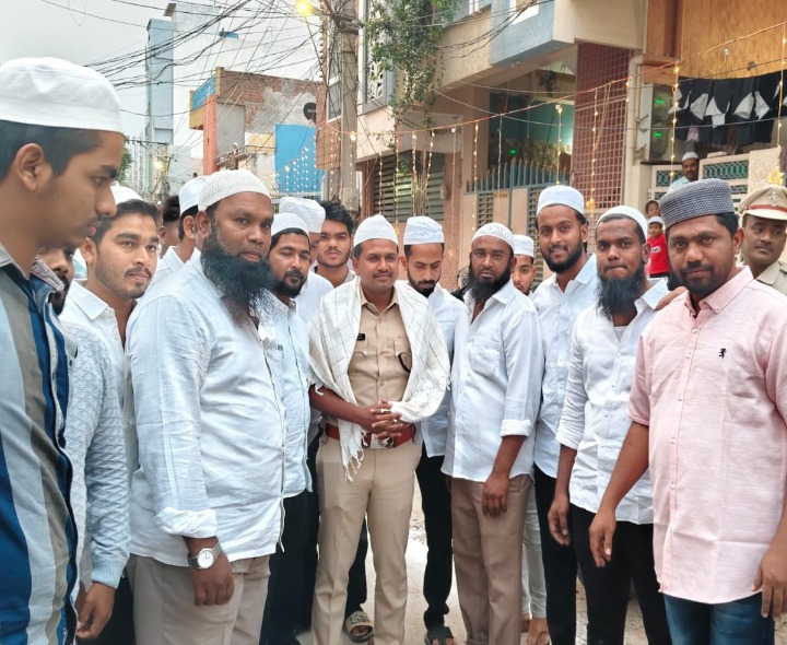 కదిరిలో పోలీస్ శాఖ ఆధ్వర్యంలో ఇఫ్తార్ విందు