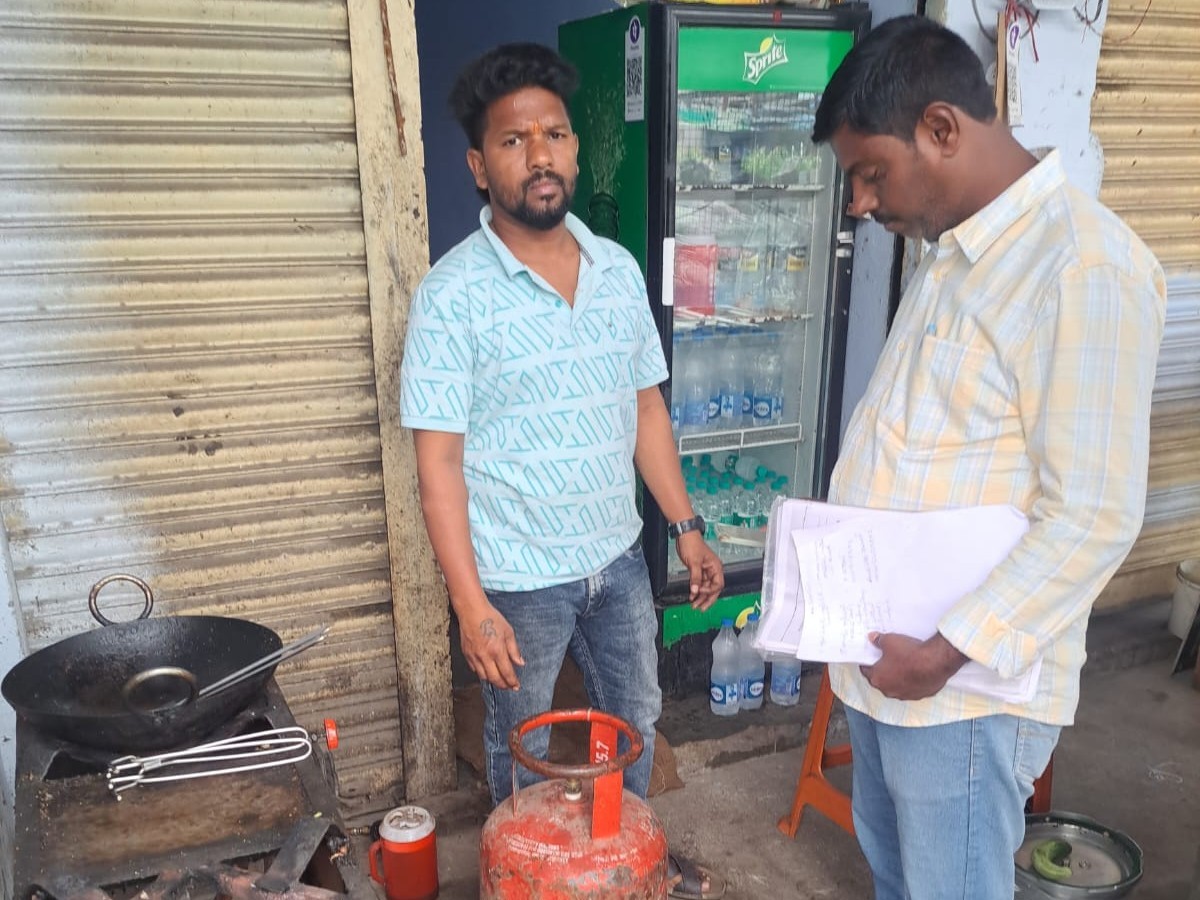 గోదావరిఖనిలో 5 సిలిండర్లు సీజ్