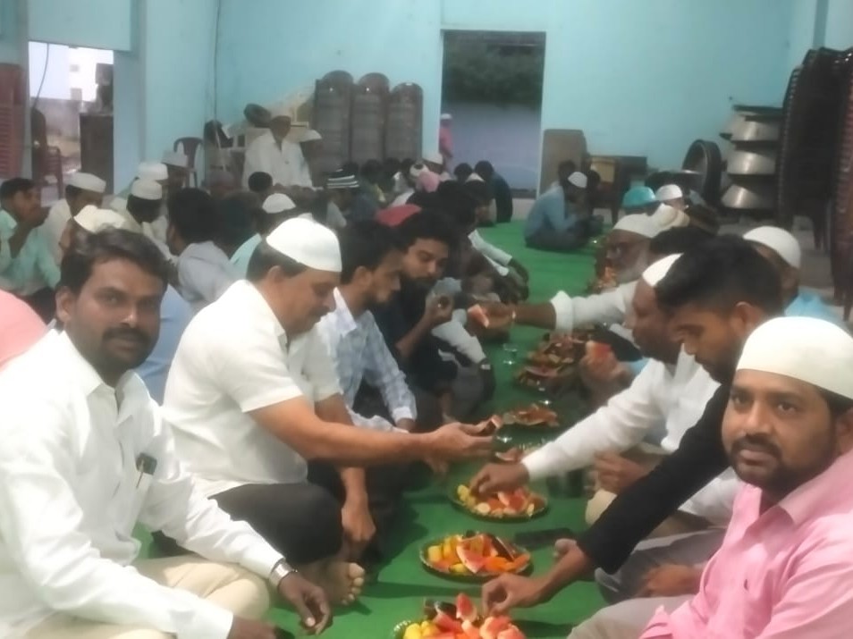 బెజ్జంకిలో ముస్లింలకు ఇఫ్తార్ విందు