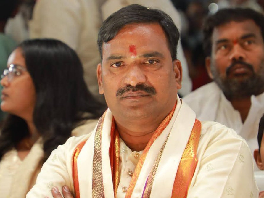 ఉగాది శుభాకాంక్షలు తెలిపిన ఆలేరు ఎమ్మెల్యే