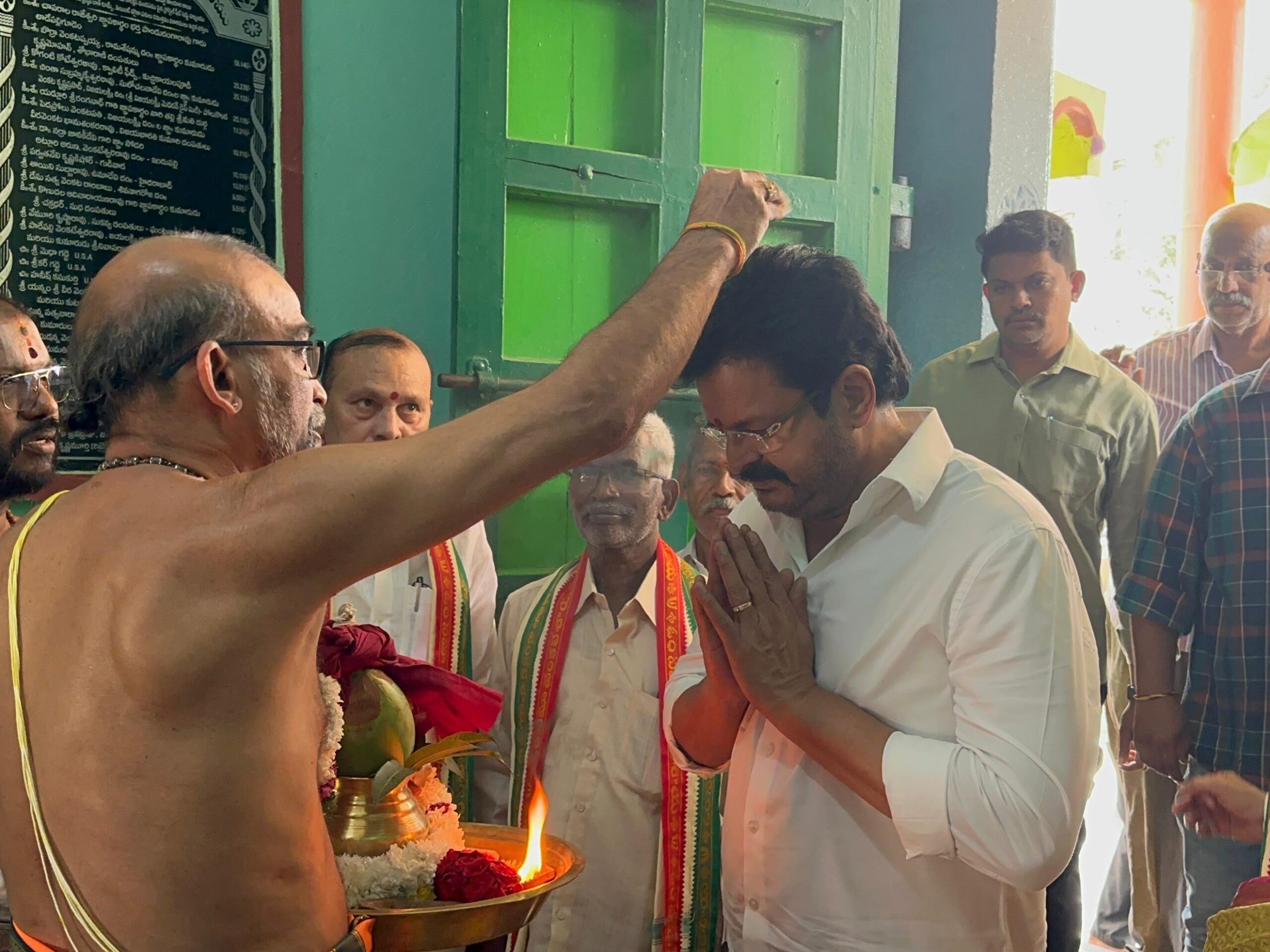 శ్రీ వెంకటేశ్వర స్వామిని దర్శించుకున్న ఎమ్మెల్యే