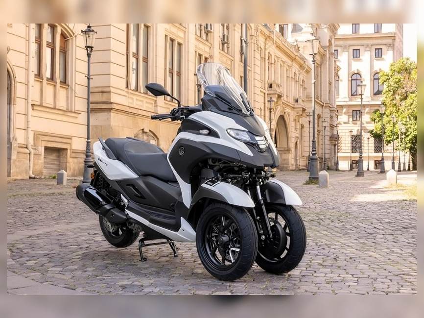 ఎయిర్‌బ్యాగ్ సౌకర్యంతో యమహా స్కూటర్