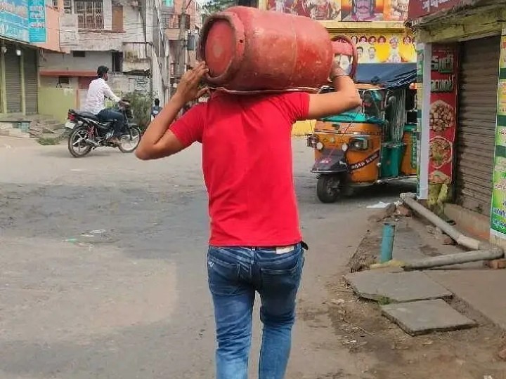 గ్యాస్ కష్టాలు.. చిన్న వ్యాపారులు విలవిల