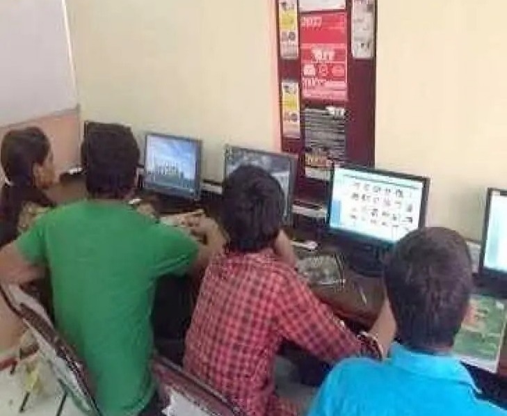 కంప్యూటర్ రంగంలో ఉచిత శిక్షణ