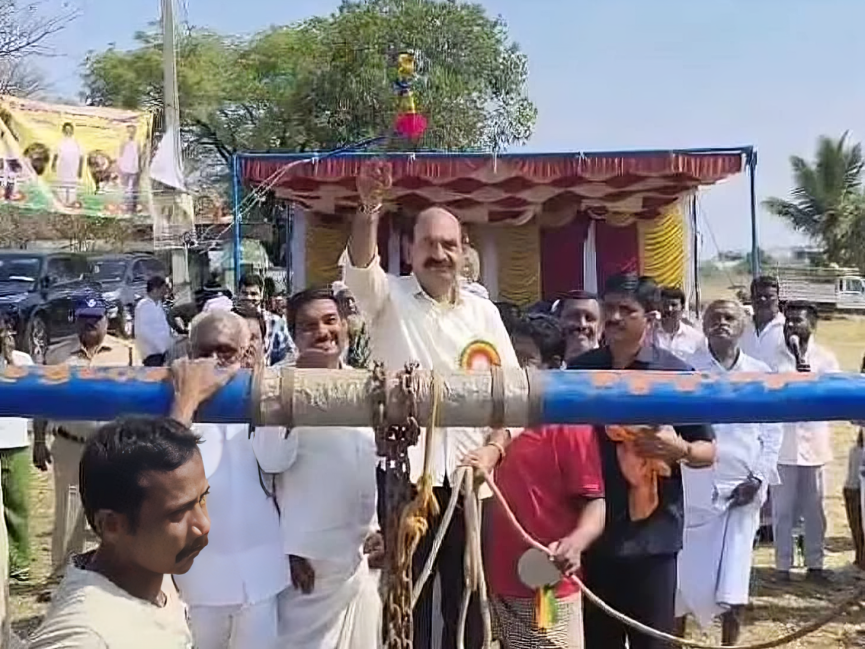 సాంబవరంలో ఎద్దుల బల ప్రదర్శన పోటీలు