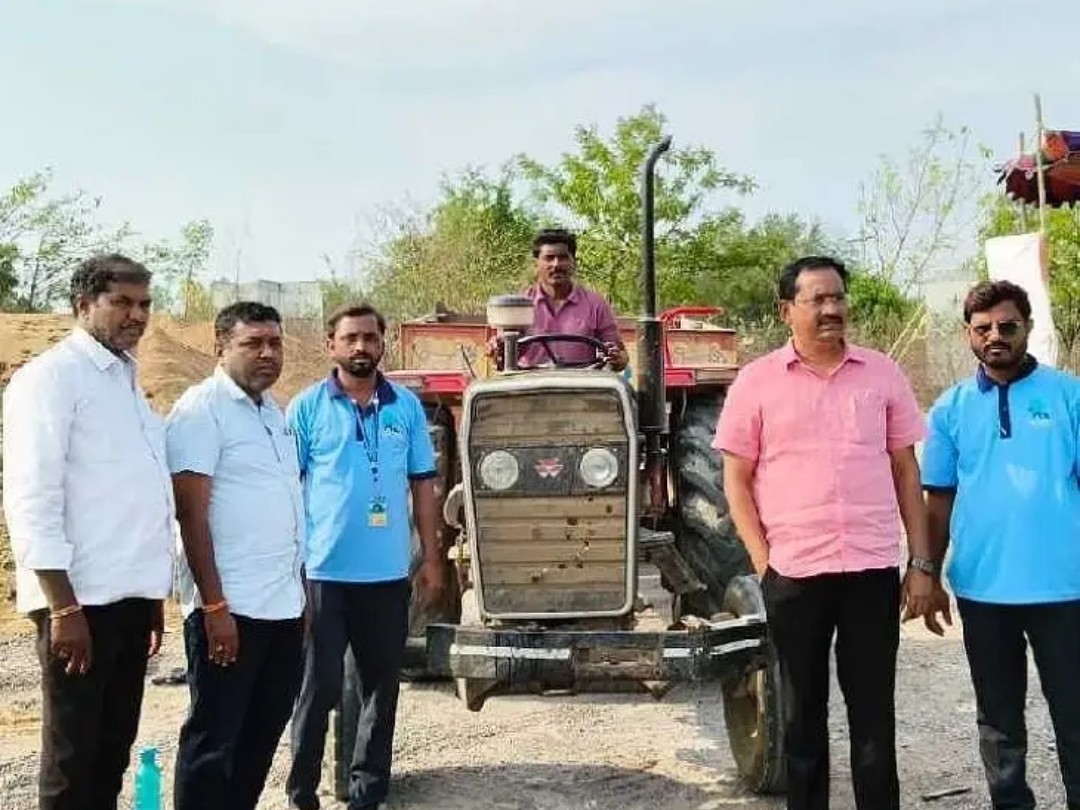ఇసుక బజార్‌ను ప్రారంభించిన ఎమ్మార్వో