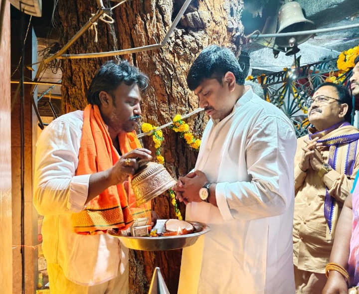 వీరబ్రహ్మేంద్రస్వామిని దర్శించుకున్న దామచర్ల సత్య