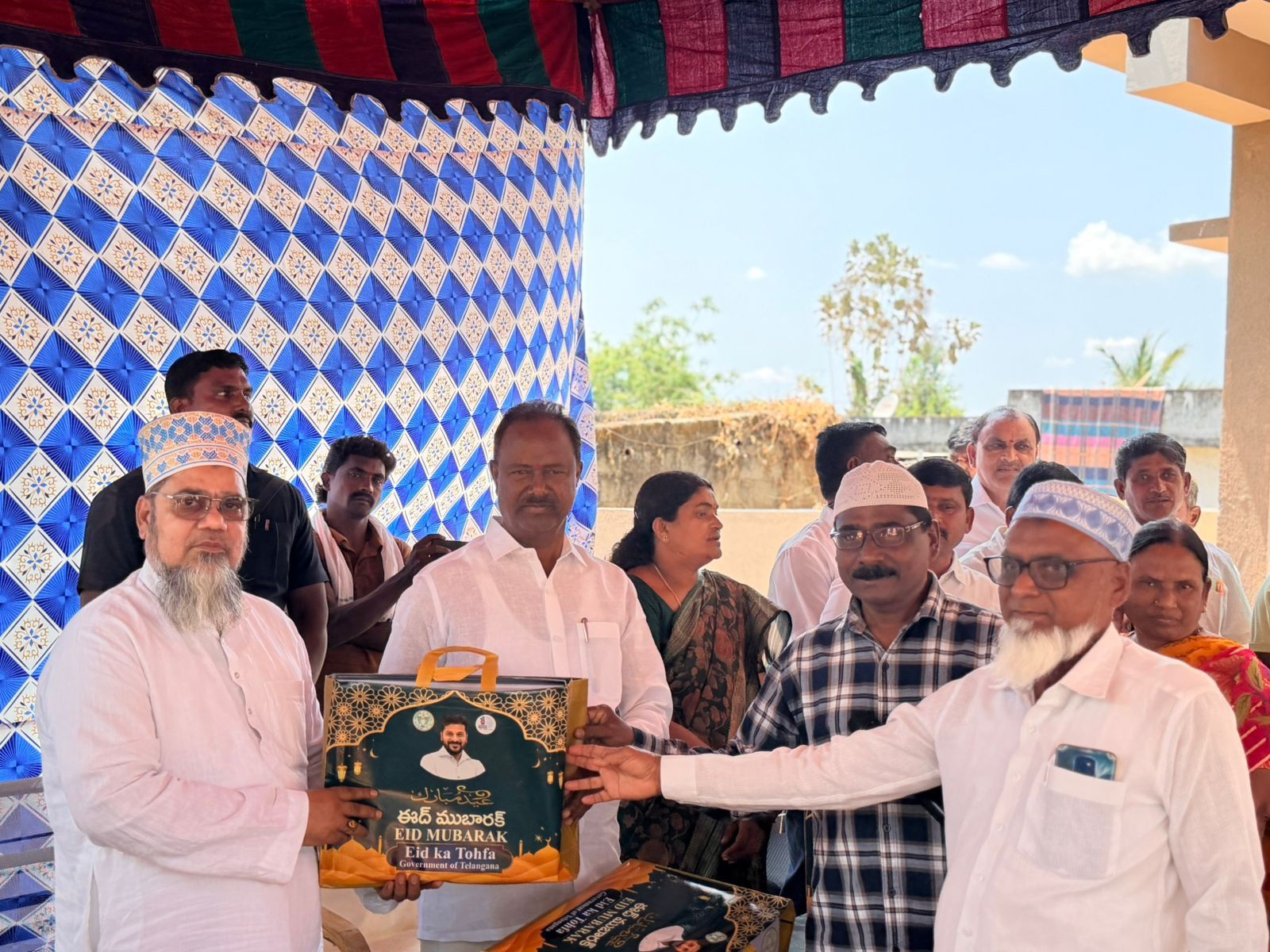 మైనార్టీ ప్రజల సంక్షేమానికి ప్రభుత్వం కట్టుబడి ఉంది: MLA