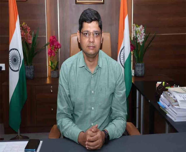 రేపు జుక్కల్‌కు కలెక్టర్