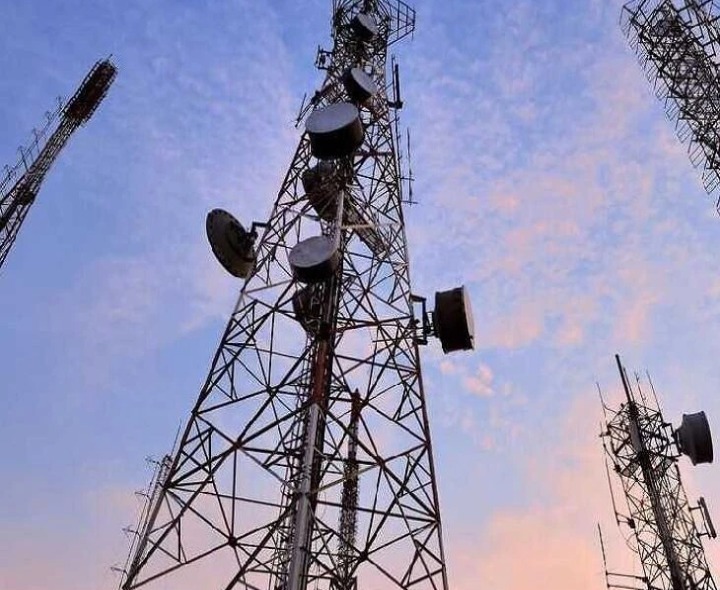 దేవనకొండలో జియో నెట్వర్క్ సిగ్నల్ కట్