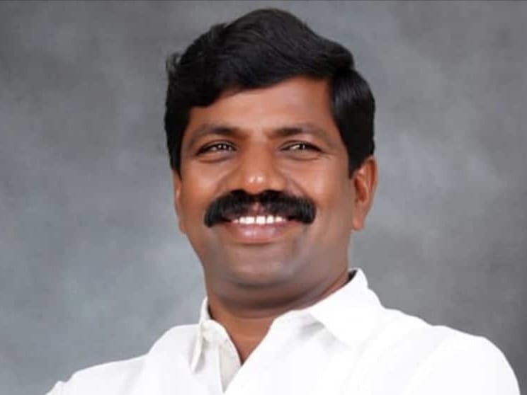 ఎమ్మెల్యే వేముల వీరేశానికి ‘ప్రభుత్వ విప్’