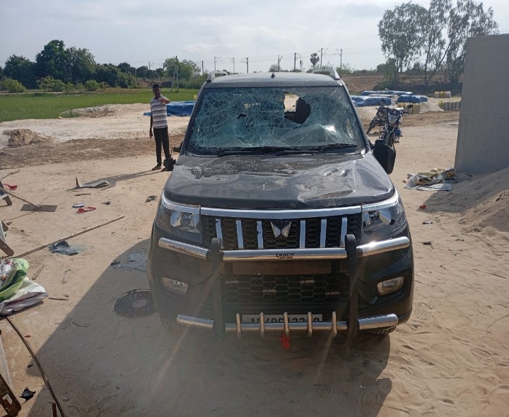 కారు ధ్వంసం.. కేసు నమోదు