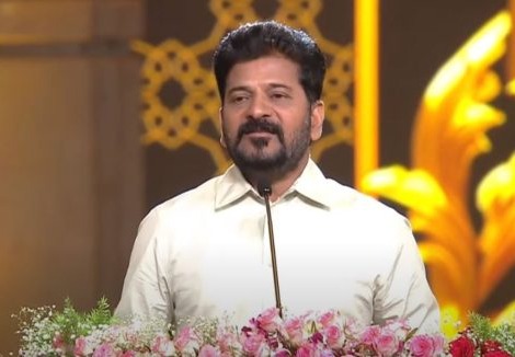 హైదరాబాద్‌ను సినిమా హబ్‌గా మారుస్తాం: సీఎం