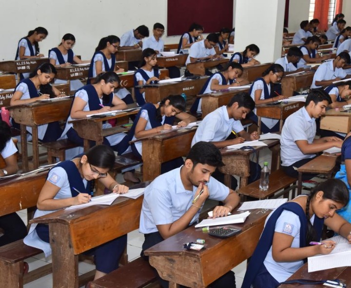 ALERT: టెన్త్ పరీక్ష వాయిదా