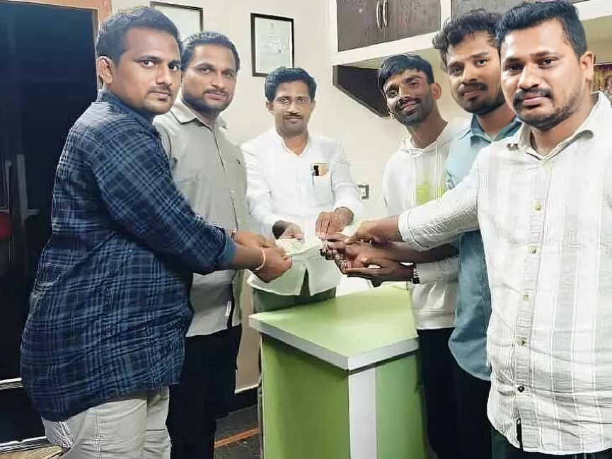 ఆలయ మరమ్మతుల కోసం విరాళం