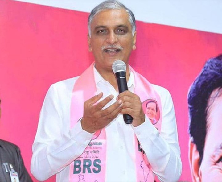 మోడల్ స్కూల్స్‌లో మరో స్కామ్: హరీష్ రావు